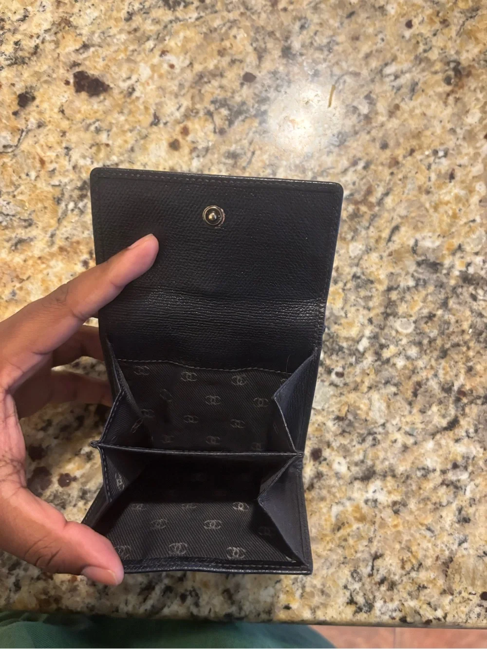 CHANEL wallet some